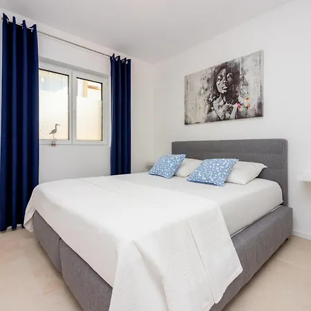 Apartment Vadaga *
