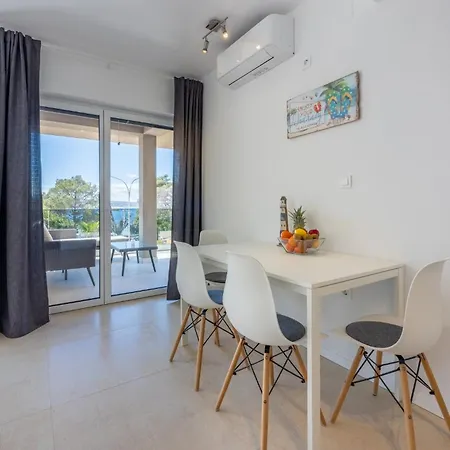 Vadaga Apartment *